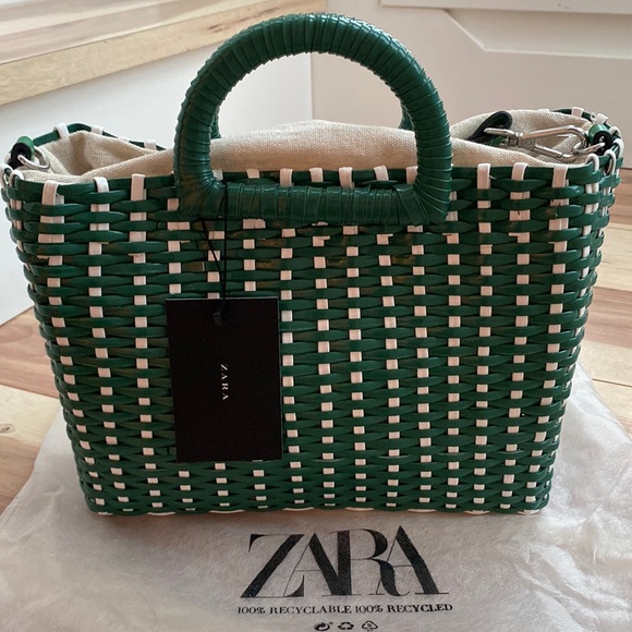 Zara Handbags - 🌱NWT🌱 ZARA wicker handbag ✨